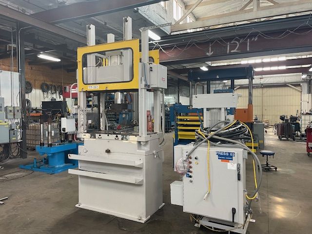 45” X 26” Down-Acting Four-Post Hydraulic Press