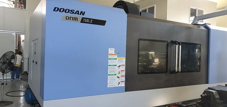 Doosan DNM 750LⅡ Vertical Machining Center 3 Axis