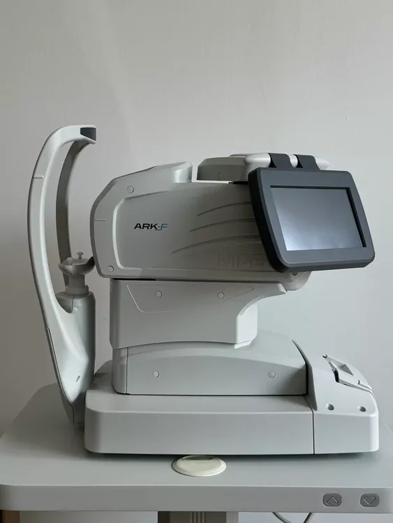 Nidek ARK-F autorefractometer