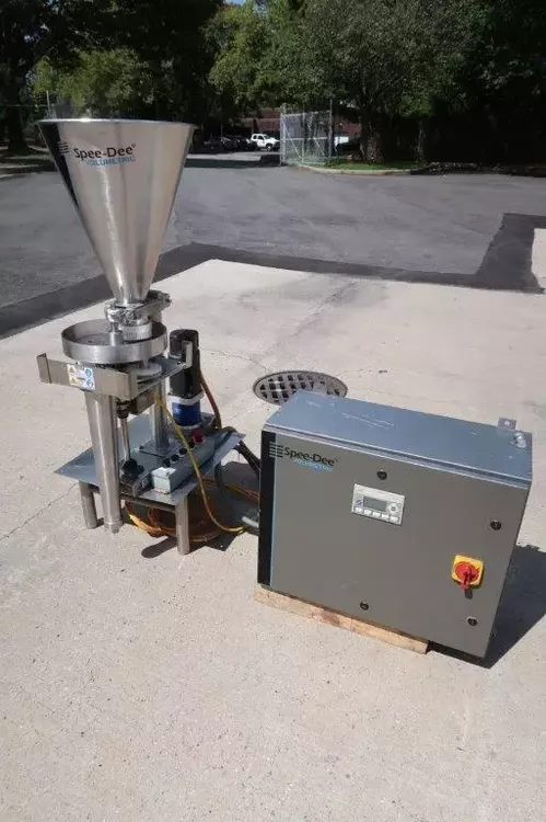 Spee-dee CBS Volumetric Cup Filling Machine