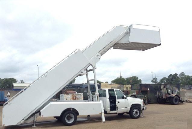 Stinar 3516 Wide Body, Aircraft Stair Truck