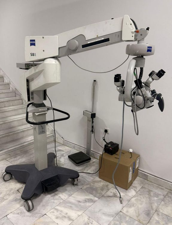 ZEISS OPMI S88 / Vario Surgical Microscope