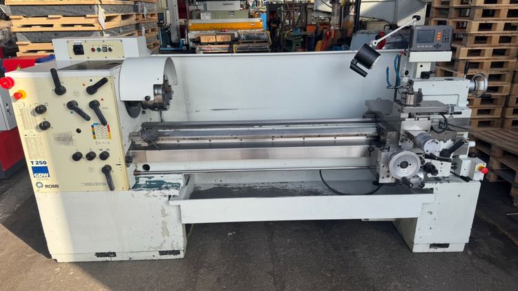 GDW Engine Lathe Variable Speed Romi T 250