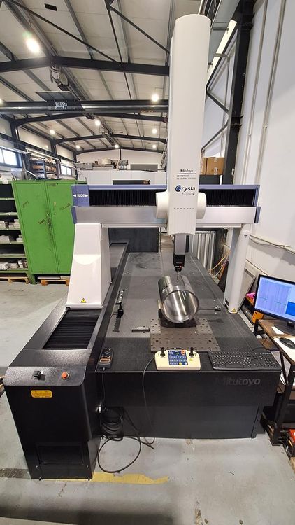 Mitutoyo CRYSTA APEX C9206