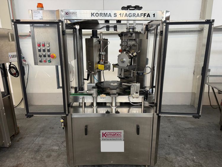 Kematec KORMA S1 Sparklng wine corker / Wirehood machine