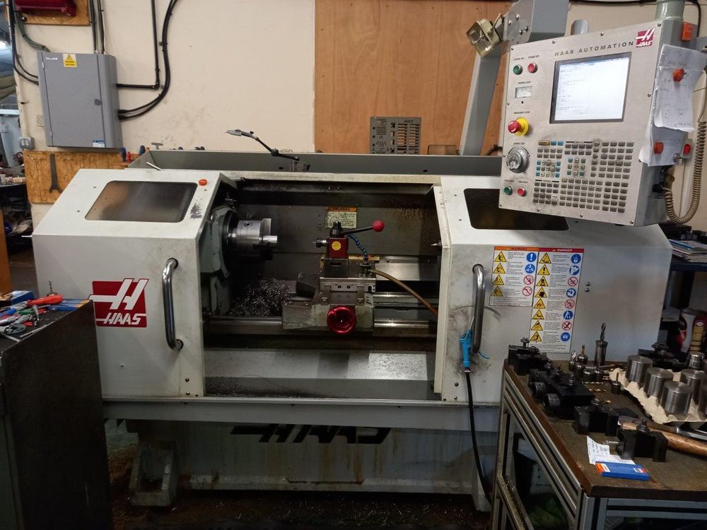 Haas Haas Control 2000 rpm TL-1 Toolroom CNC/Manual Lathe 2 Axis