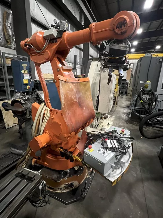 ASEA Brown Boveri (ABB) IRB4400 6 Axis 45 kg (99 lb)