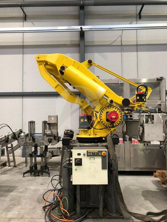 Fanuc M-410iB/160 PALLETIZING ROBOT