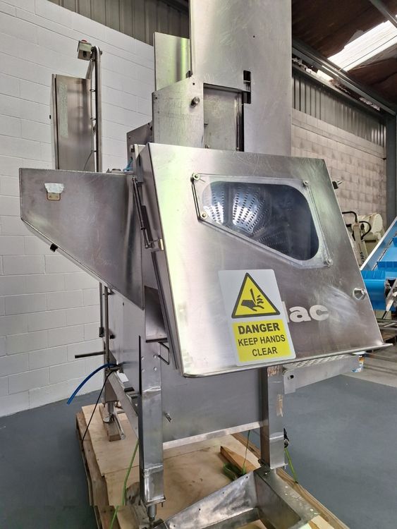 Holac AUT 200 Cheese Slicer and Cuber
