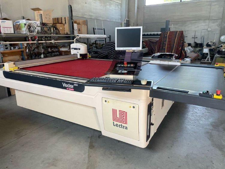 Lectra Vector 2500 V3 cutting