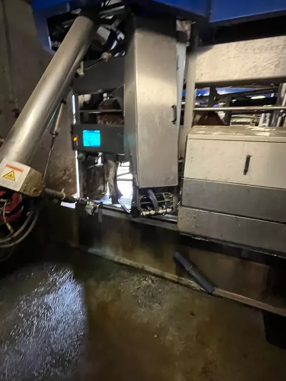 Delaval VMS Classic  milking robots