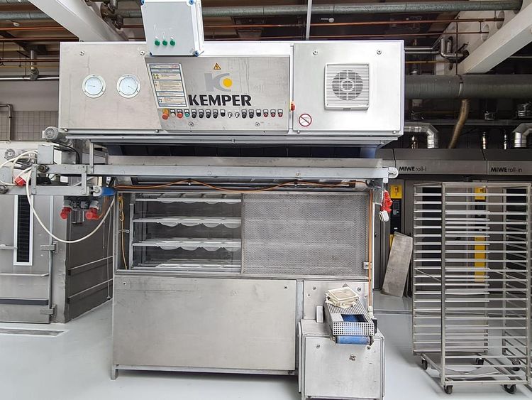 Kemper Bread line
