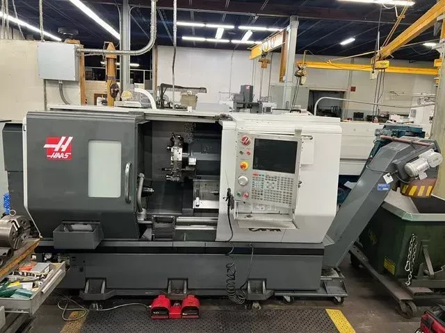 Haas CNC Control 4,000 RPM ST-20T 2 Axis