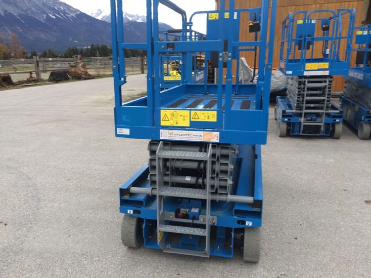 Genie GS2646 454 kg scissor lift