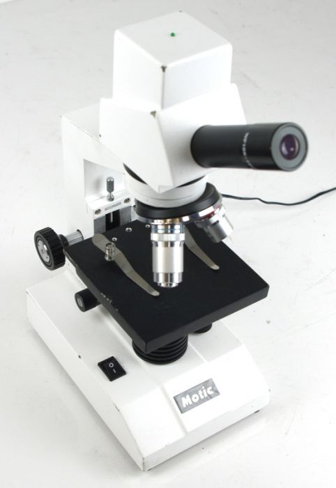 Motic DM0405 Digital Microscope
