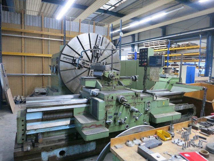 Poreba Engine Lathe 100 RPM TZG 250 A