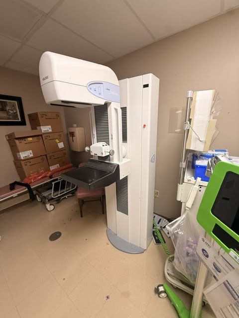 Hologic Selenia 2D Mammo