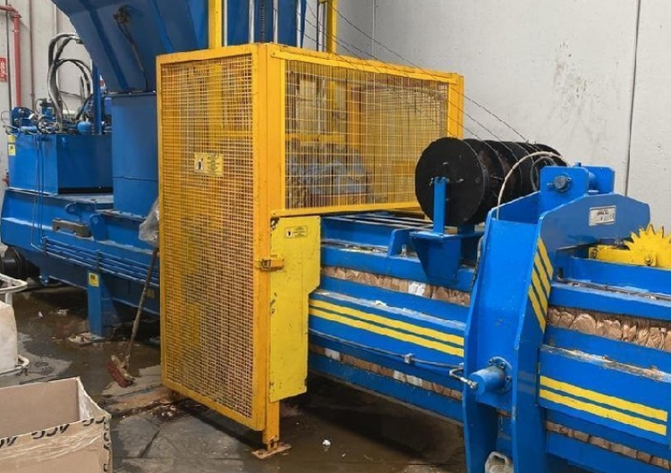 HC - 2/40 Automatic baling press
