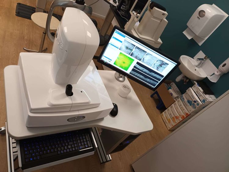 3 Optovue XR Avanti OCT