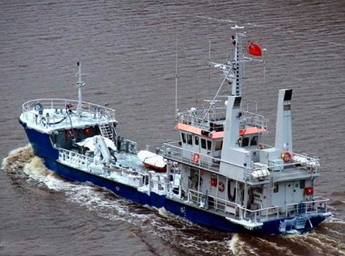 Workboat / Pollution Control & Dive Support Vessel Cargo tanks: 4 tanks, total capacity 150 cbm (60 + 50 + 21 + 21)