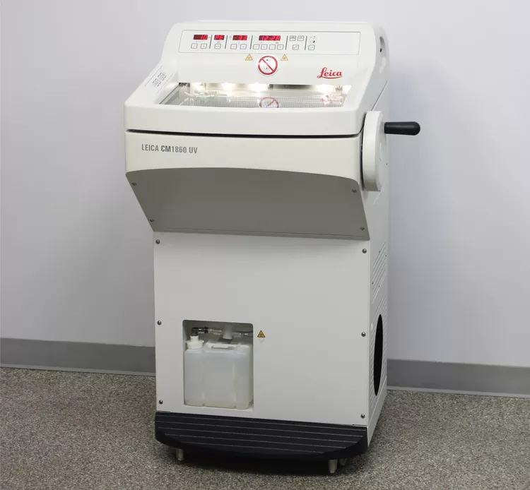 Leica CM1860 UV Cryostat Microtome