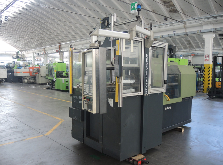 Demag Ergotech Vert 800V 80 T