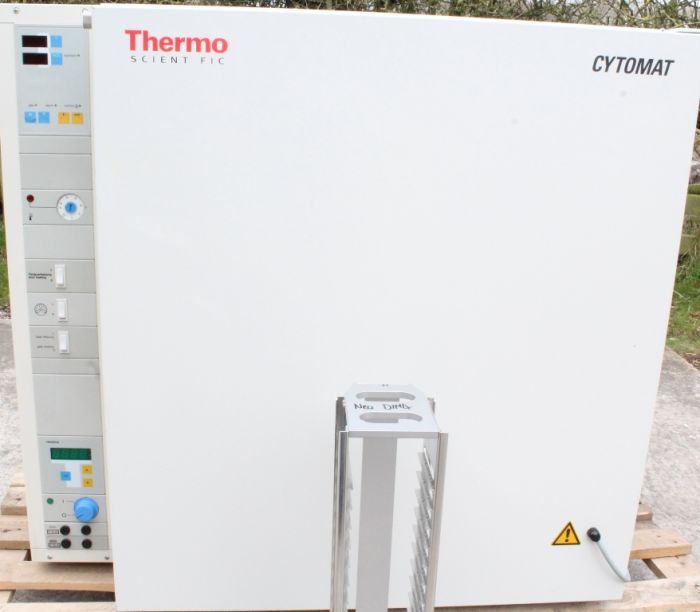 Thermo 6001 K Cytomat Microplate Incubator