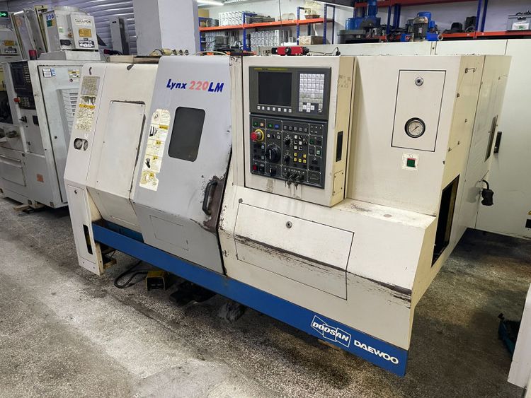 Doosan CNC Control Variabl LYNX 220LM 8 INCH 2 Axis