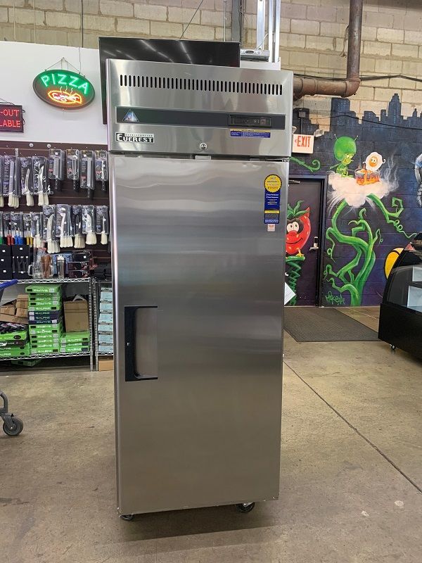 Everest ESF1, Reachin Single Solid Door Freezer