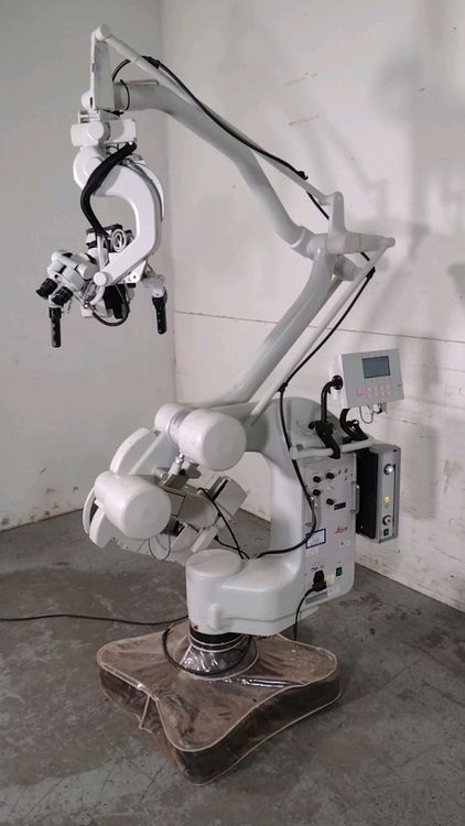 Leica M520 Surgical Microscope
