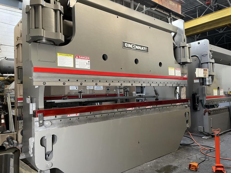 Cincinnati 350CB CNC Press Brake 350 TONS