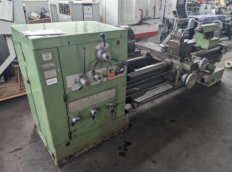 Engine Lathe 1250 / 24 step U/min STRUNGURI ARAD     SNA 800 x 3000