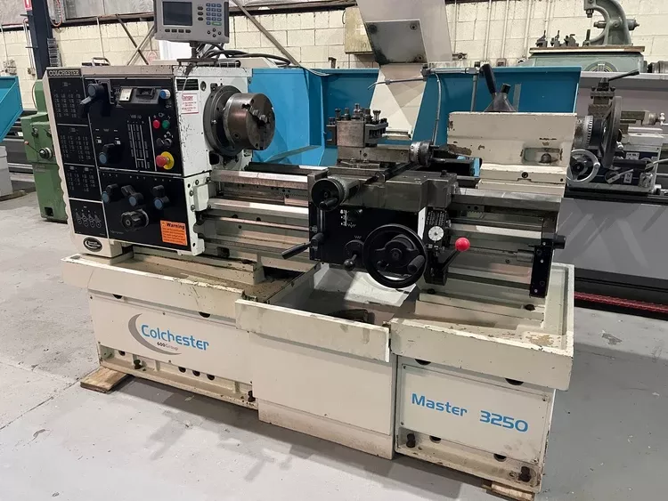 Colchester ENGINE LATHE 3,250 RPM MASTER 3250