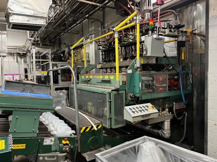 Uniloy 350R5 Blow Molder