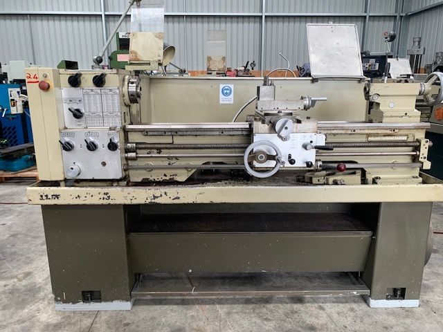 Harrison Engine Lathe Variable Speed M300