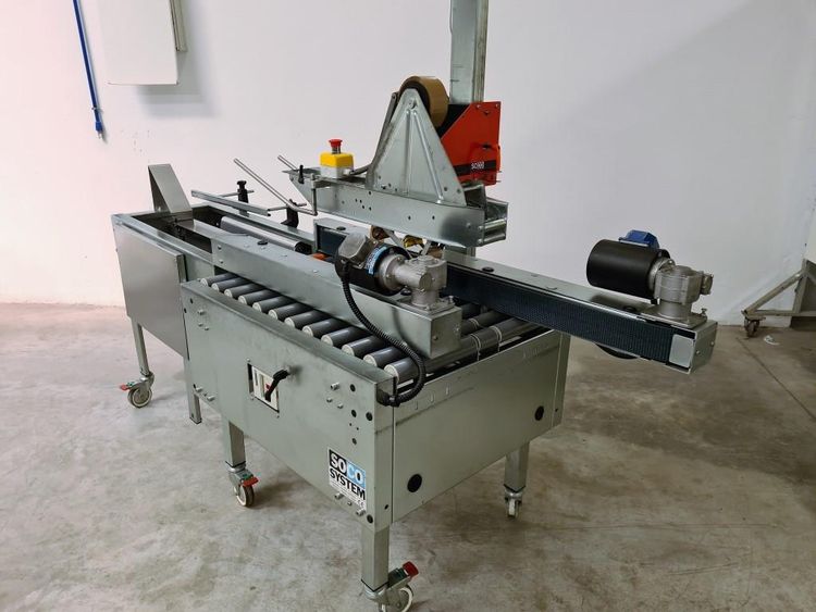 Soco Systems F100-3 FORMING AND TAPING MACHINE FOR CARTONS