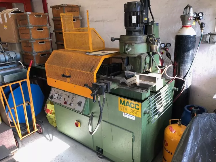 Macc MTA-350 Band Saw Semi Automatic