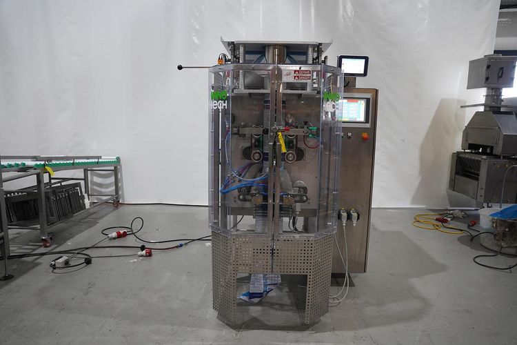 Innotech 2500 REVO E Vertical packaging and sealing machine