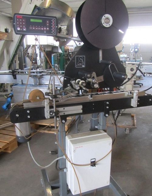 Willett Label Machine