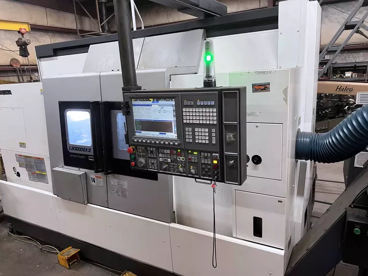 Okuma OSP-P300LA 4,200 RPM LB3000EXII MYW/800 3 Axis