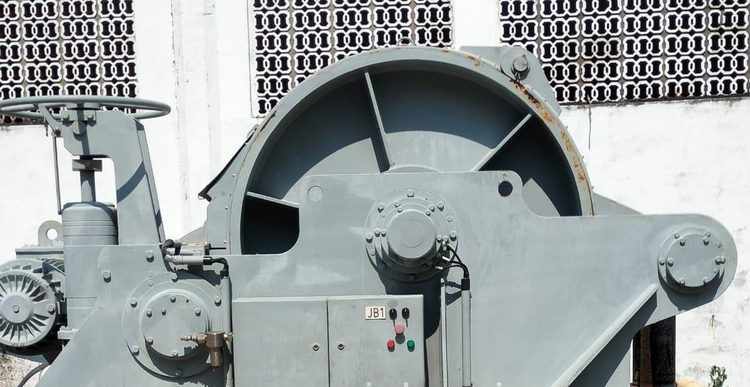 2  BROHL Mooring Winches 250kN