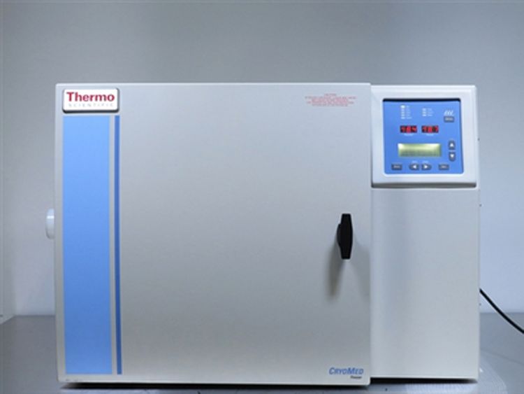 Thermo Scientific 7450 CryoMed Controlled Rate Freezer