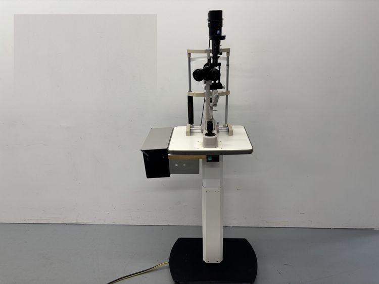 Nidek SL-250 Slitlamp