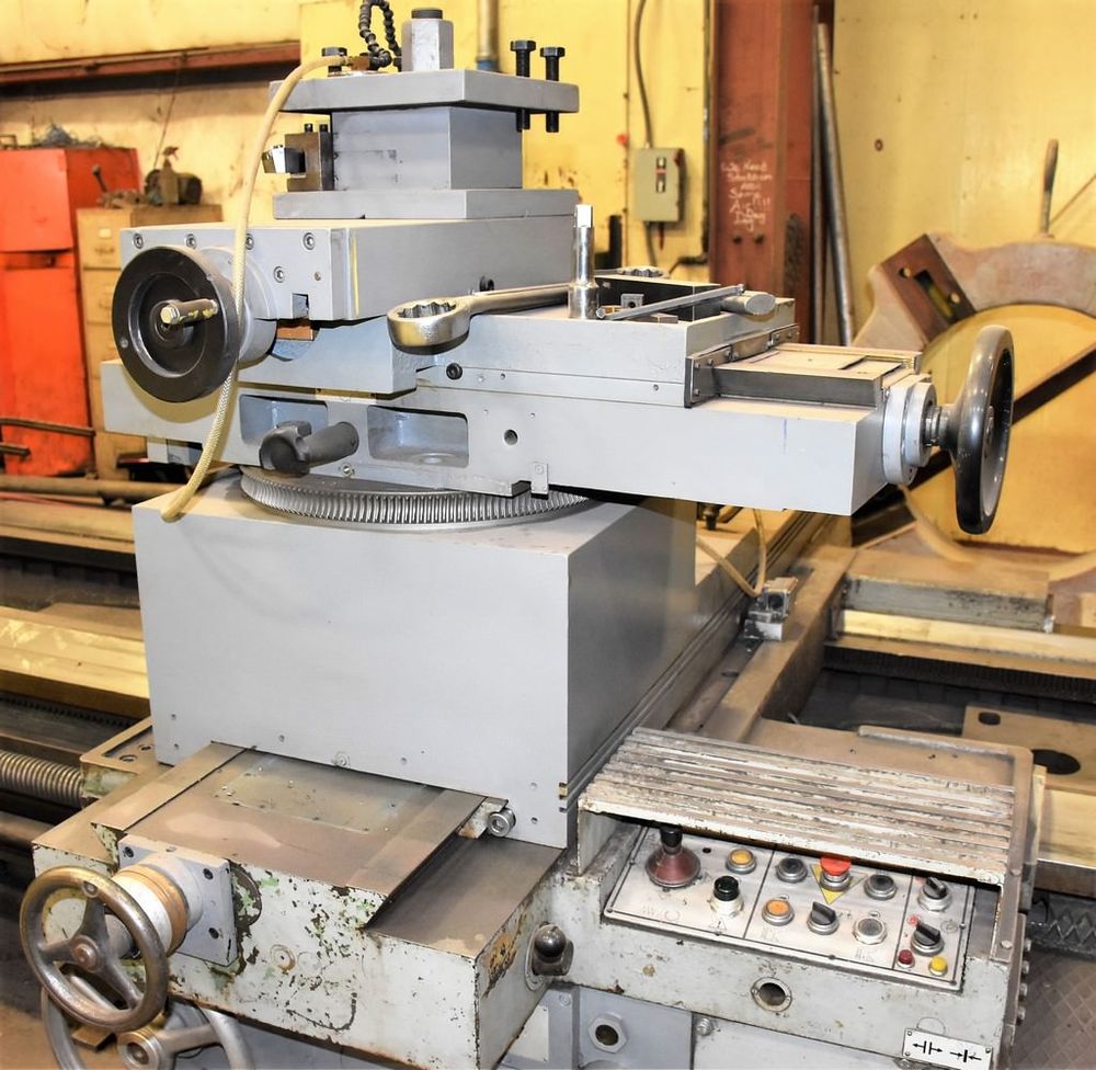 Summit Heavy Duty Engine Lathe 300 RPM 70