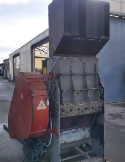 Previero 810 x 180 mm Granulator