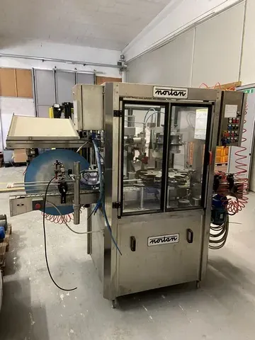 Nortan UNICAP 35 S – SX Capsuling machine for Champagne capsule