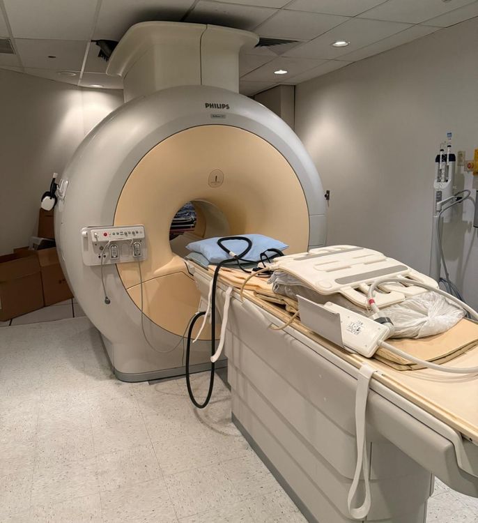 Philips 1.5T Achieva 16 Channel MRI Scanner