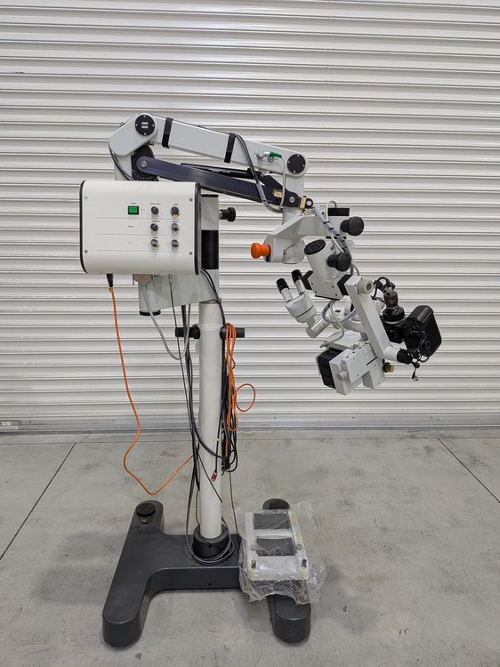 Leica Wild M695 Surgical Microscope