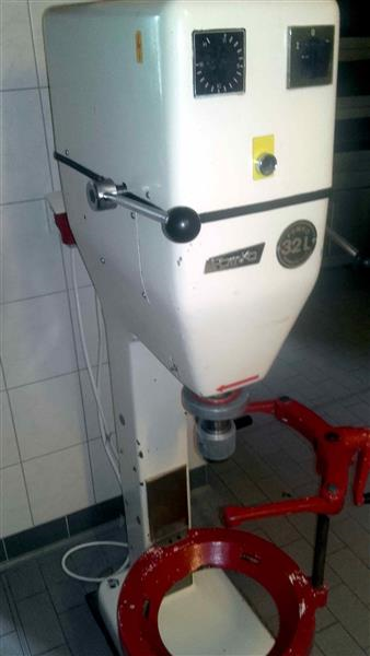 Fomko 32L Beating Machine