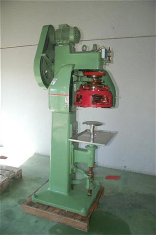 SUDRY CR/15, SEMIAUTOMATIC SEALING MACHINE FOR CANS